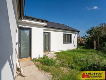 Hevlín, novostavba RD 4+kk, 132 m2, podlahové topení, zahrad - 15