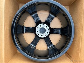 MERCEDES třídy E alu kola 17" zimní komplet, originál  - 15