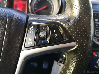 Opel Zafira 2.0 CDTi 96kW Sport 7.Míst. Tažné - 15
