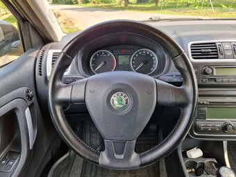 Škoda Fabia 2  SPORT 1,4 16 V 63 KW - 15
