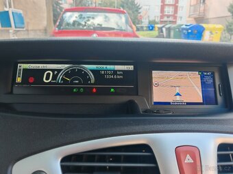 Grand Scenic, 2.0dCi, 110kW, 12/2009, 182 000 km, původ ČR - 15