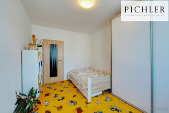 Prodej bytu 3+kk 76,2 m² s balkonem , vlastní parkovací stán - 15