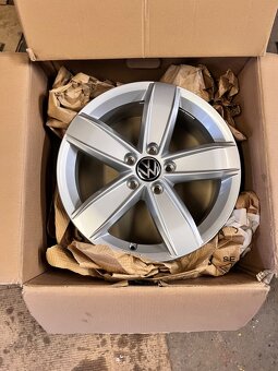 5x112 R17 originál alu disky Volkswagen Tiguan ET38 - 15