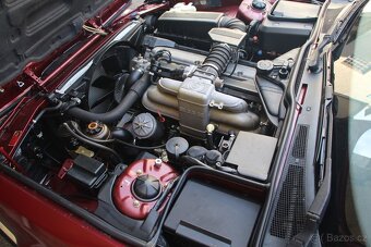 BMW 735i A - 15