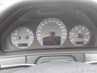 Mercedes W210 E 320 CDI Avantgarde - 15