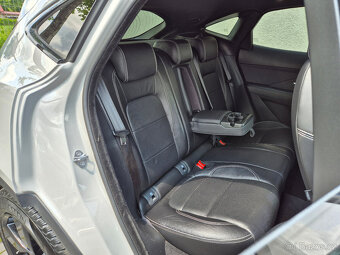 Jaguar E-Pace 2,0Ti P250 184Kw R-Dynamic Led 529.999Kč - 15