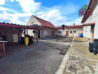 Rodinný dům se zahradou, 4+2 (5+1), pozemek 2565 m2, přístav - 15