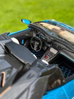 Make-Up - Lamborghini Aventador SVJ Roadster, 1:18 - 15