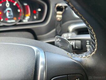 Volvo V40 - 15