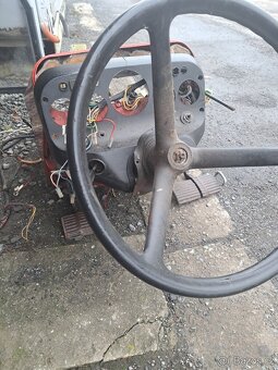Zetor 7711 prodej dílu a tp - 15