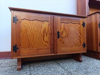 Selský set, stará izba, komoda, kredenc, skříň - 15