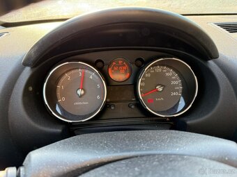 Nissan Qashqai 2.0d 4x4 2009 pojizdne navi panorama - 15