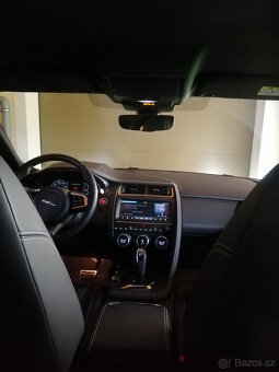 Jaguar E-|Pace - 15