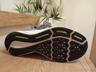Nike dámské sportovní tenisky vel. 41 - 15