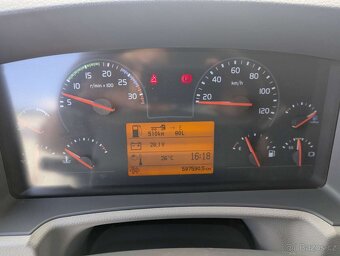 Volvo FL 240 Euro 6 4x2 valník s plachtou - 15