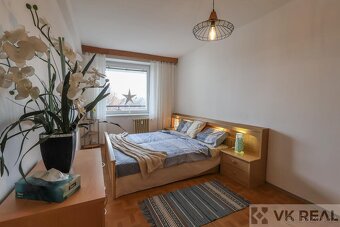 Prodej bytu 2+1, 52 m2 + balkón 10 m2, Praha 5 Hlubočepy, u - 15