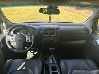 Nissan Navara D40 - 15