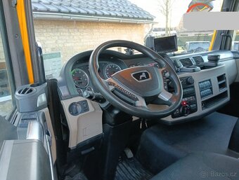 MAN TGS 35.420 - 8x2 – Odtahovka + HR-Fassi 29 t/z - 15