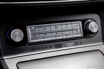 Hyundai Kona Electric100 - 15