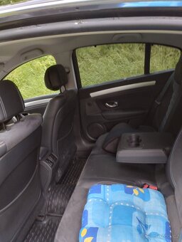 Renault Laguna 3     2.0 Dci. - 15