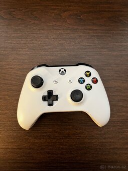 Xbox One X 1TB Project Scorpio Edition - 15