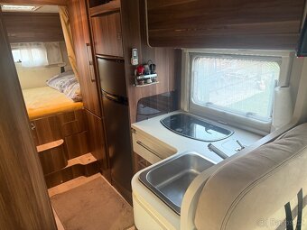 Obytný vůz Roller Team Granduca Garage - 15