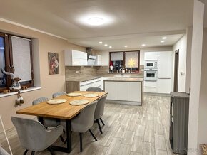 PRODÁM Dům v obci NOVÁ VES u Loun (200m2) Pozemek 1700m2 - 15