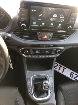 Hyundai I30 combi 1.4i POJÍZDNÉ 78000KM - 15