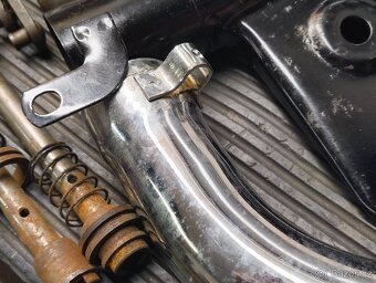 Nepoužité uloženkové originální díly ČZ 125 175 250 477 476 - 15