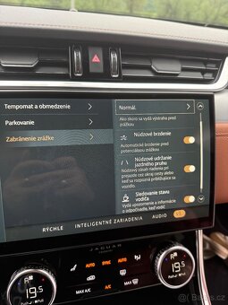 Jaguar XF Sportbrake 2,0 diesel R design - 15