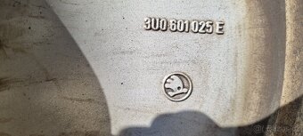 Alu kola originál Škoda Superb 5x112 7x17 ET37 3U0 601 025 - 15
