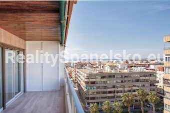 Podkrovní apartmán 4+1 | 90 m² | 2 koupelny | ŠPANĚLSKO - 15
