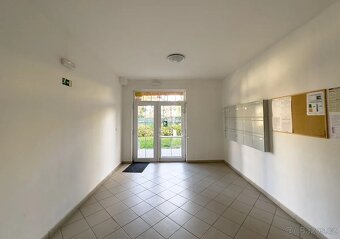Prostorný byt 2+kk, 62 m² Dolní Počernice - 15