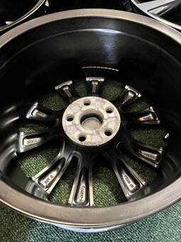 5x114,3 R18 Originál Alu Toyota Highlander 2021 + senzor - 15