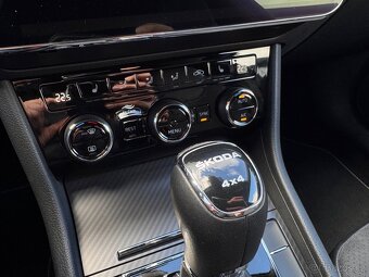 Škoda Superb, Sportline, 4x4, DSG, 2023, 147kw - 15