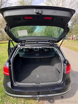 VW Passat 2.0 TDI 4motion 2013 Výhř čel okna tažné Alcantara - 15
