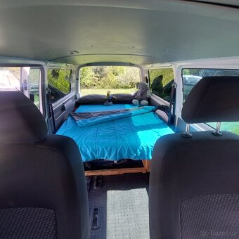 VW T5.1  4x4 long 8-míst - 15