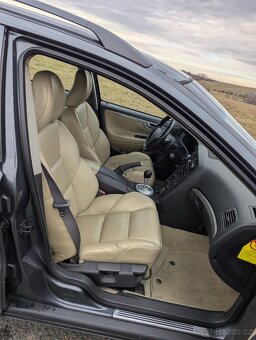 Volvo V70R 2004 Manuál - 15