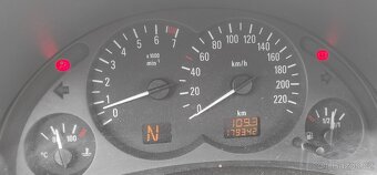 Opel Corsa C 1,2 55 kW automat, r.v. 5/2001, nová TK, 5 dv. - 15