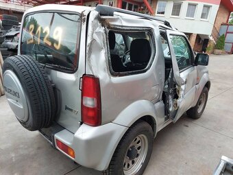 Suzuki Jimny 1,3i 62,5kw najazdených 69.500km - 15
