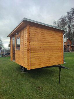 Obytná maringotka, chatička na kolech. - 15