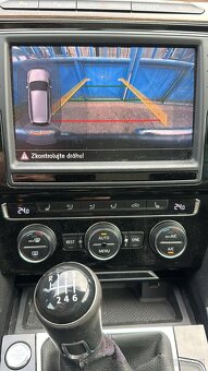Volkswagen Passat, Kombi 1,6 TDi 88 kW R-LINE PANORAMA - 15