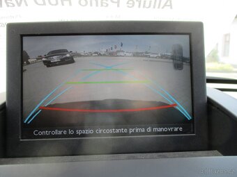 PEUGEOT 3008 Hybrid 4x4 Allure Pano Navi LED 2015 - 15