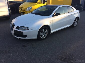 Alfa Romeo GT KŮŽE NAVIGACE - 15