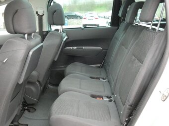 Peugeot 5008 2.0 HDI Allure, panorama - 15