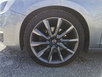 VOLVO V60 2.0 T5 Drive-E 180kW MOMENTUM automat - ČR - 15