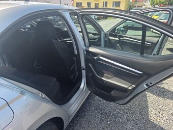 Škoda Octavia IIII.1.0 81KW TSI Virtual Led - 15