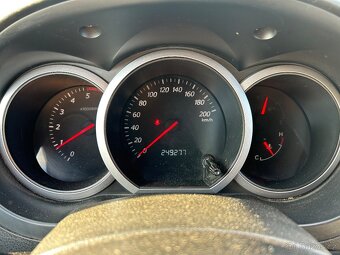 Prodám Suzuki Grand Vitara 4x4 - 15