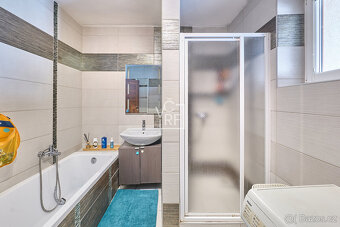 Prodej zánovního vícegeneračního rodinného domu v Brozanech - 15