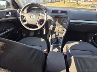 Škoda Octavia 2.0 fsi Elegance kombi TZ - 15